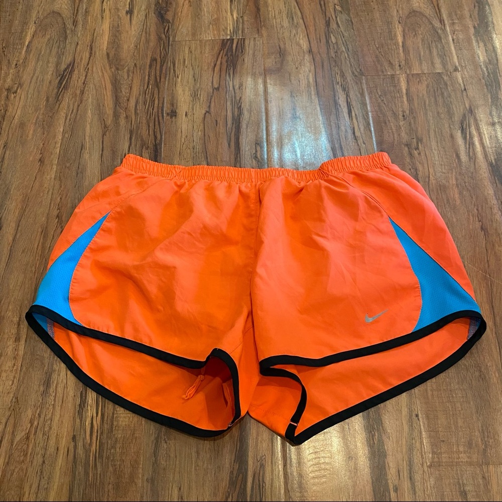 Nike Dri Fit Athletic Workout Shorts Women’s Size Medium Orange And Blue